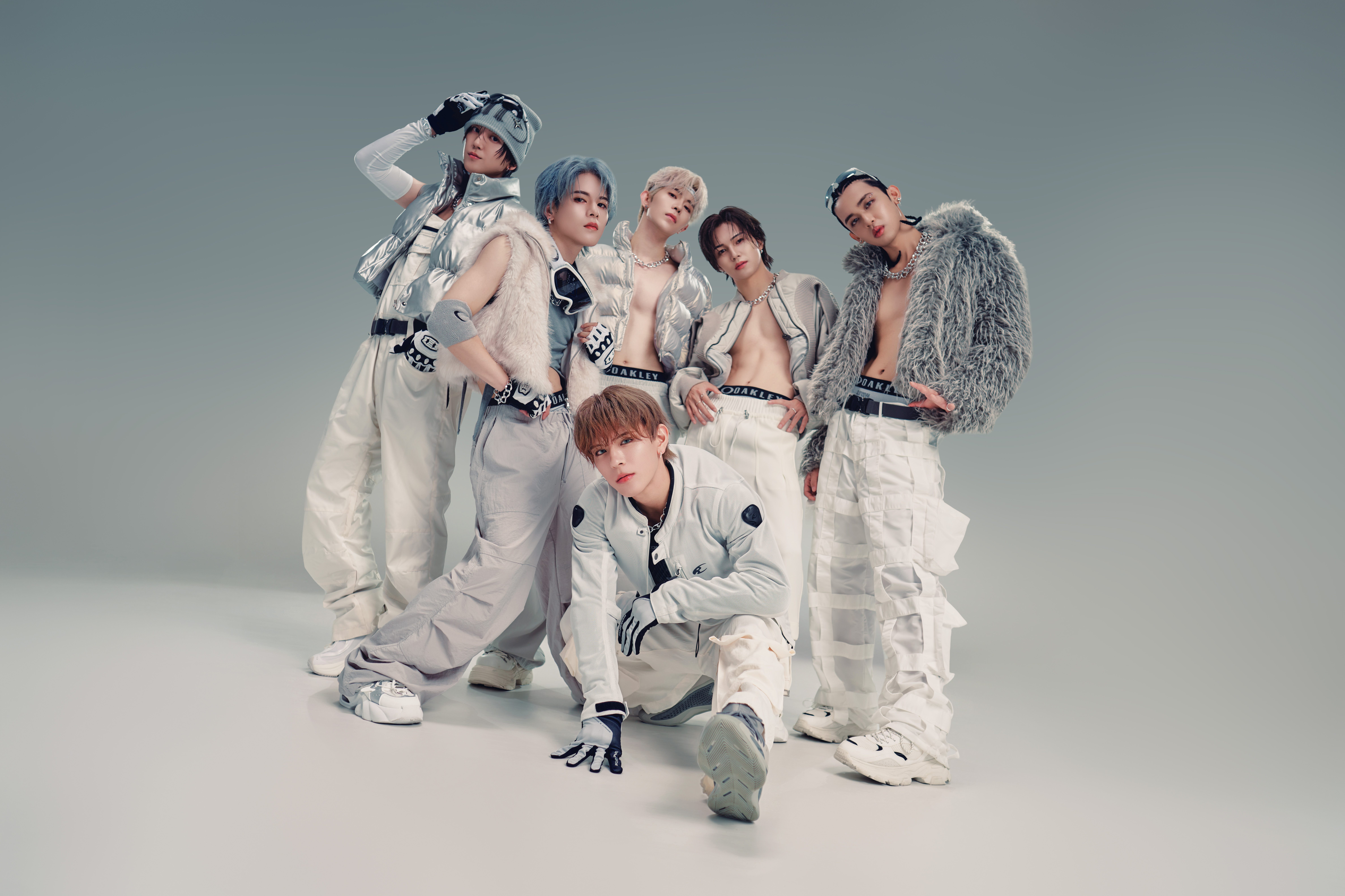 ENJIN ARTIST PHOTO_re.jpg